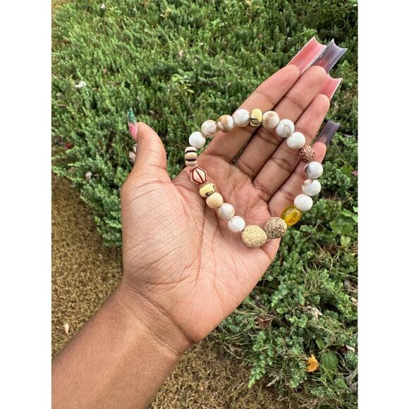 African assorted tribal bracelets with beautiful engraved designs - Picture 4 of 8